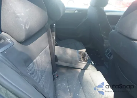 2013 Volkswagen Golf 2.0L Tdi 4-Door z USA, uszkodzony, nr VIN WVWDM7AJ7DW132262